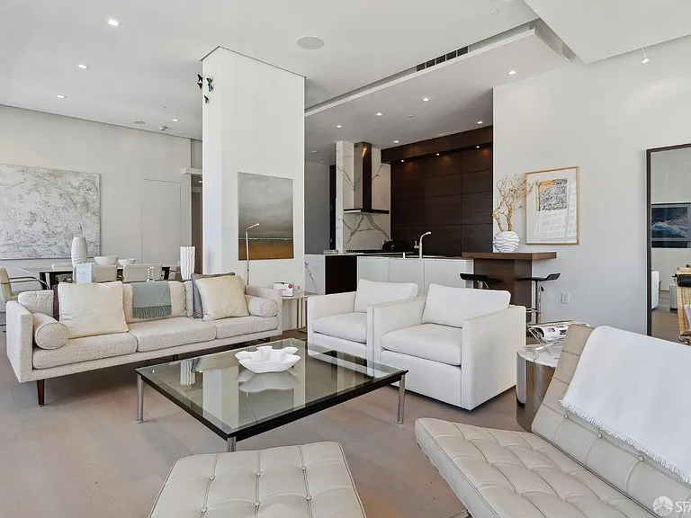 690 Market St #1704 — Photo 11