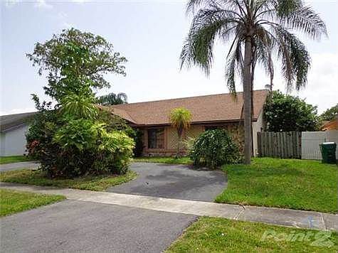 3rd image of 4920 NW 73rd Ave