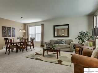 8813 S 167th St, Omaha, NE 68136