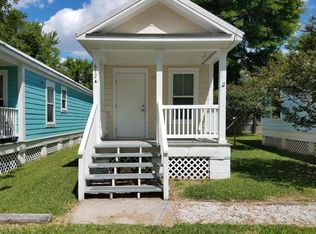 612 1st Ave, Ocean Springs, MS 39564