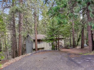 6871 Onyx Trl, Pollock Pines, CA 95726