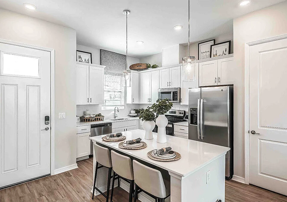 Yardly Artisan Lakes apartments community photo