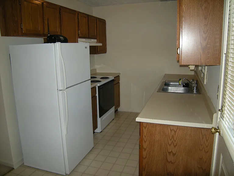303 McDougal Ave — Photo 6