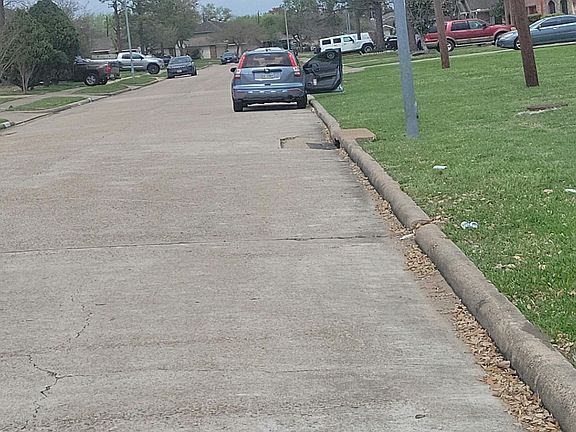 4th image of 16702 Amy Ridge Rd