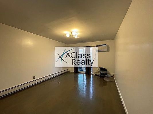 5th image of 31-51 42nd St #2REAR