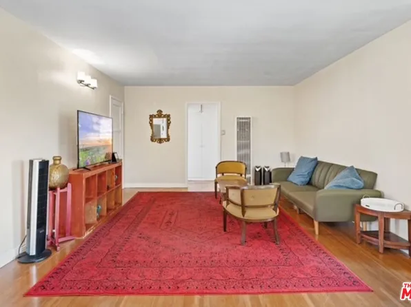 5637 Corbett St, Los Angeles, CA 90016