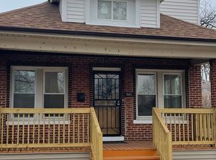 7655 S Clyde Ave, Chicago, IL