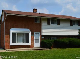 29612 Pickford St, Livonia, MI 48152