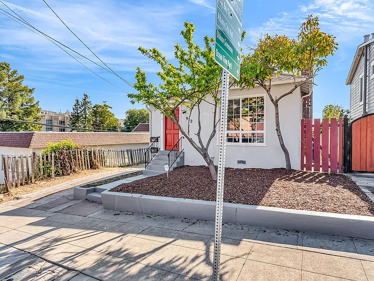 934 Pierce St — Photo 5