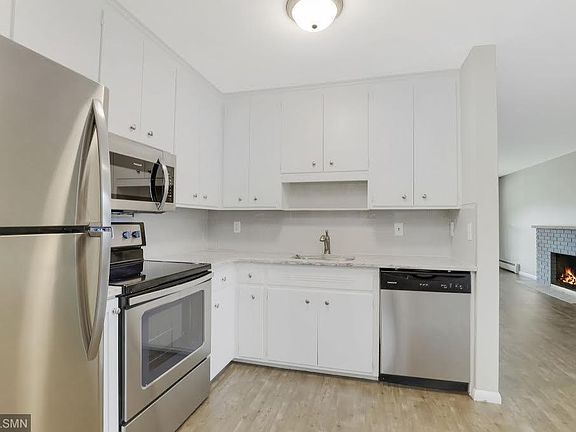 2nd image of 4000 Mavelle Dr #3