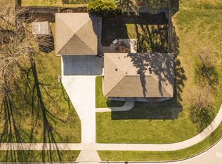 4119 Cherokee Ave SW, Grandville, MI 49418