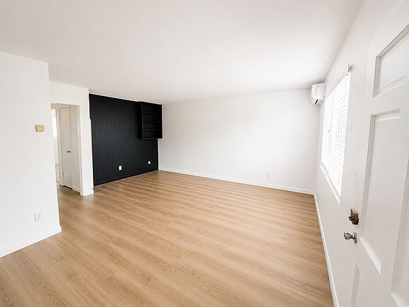 5th image of 3746 31st St APT 2