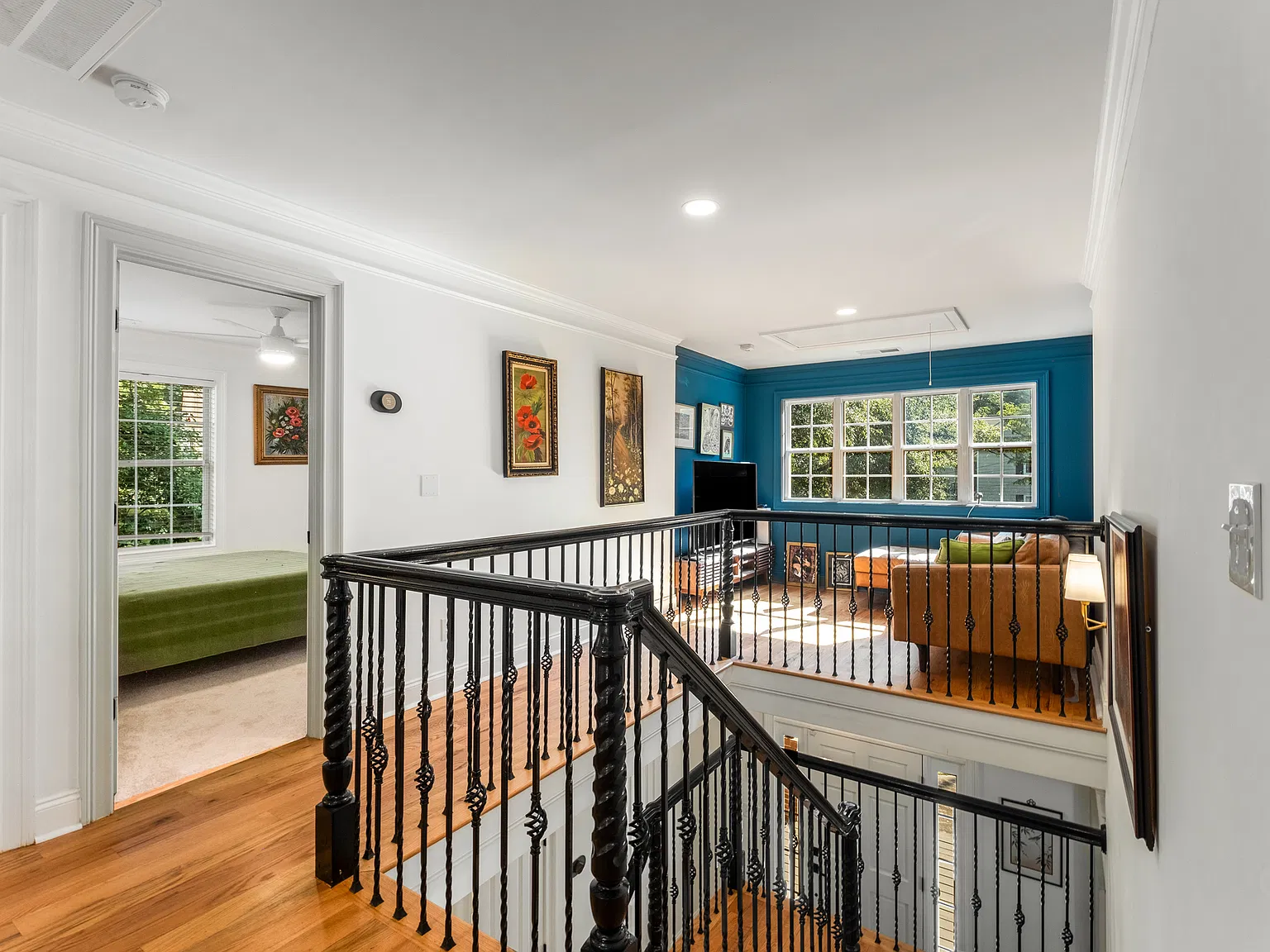 4 bed, 2.5 bath, 1945 sqft, $3,000 — Photo 4