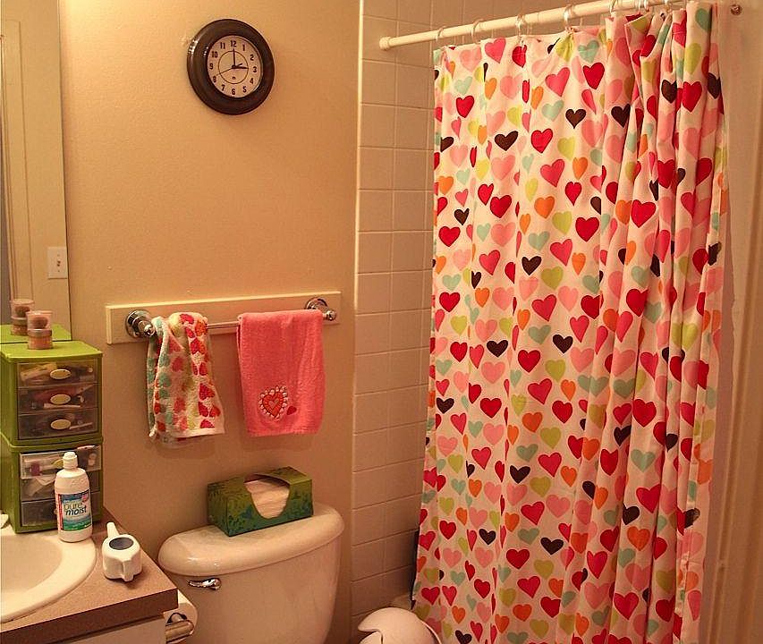 Full baths with tiled showers & tubs