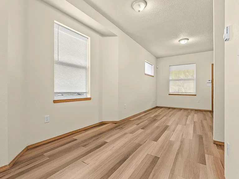 4832-4924 NE Lombard St — Photo 15