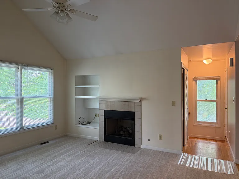 1202C N Central Ave — Photo 5