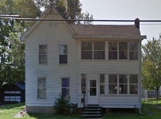 525 E Wyandotte St #2, Freeport, IL 61032
