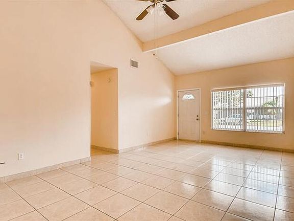 3rd image of 2435 Trafalgar Dr