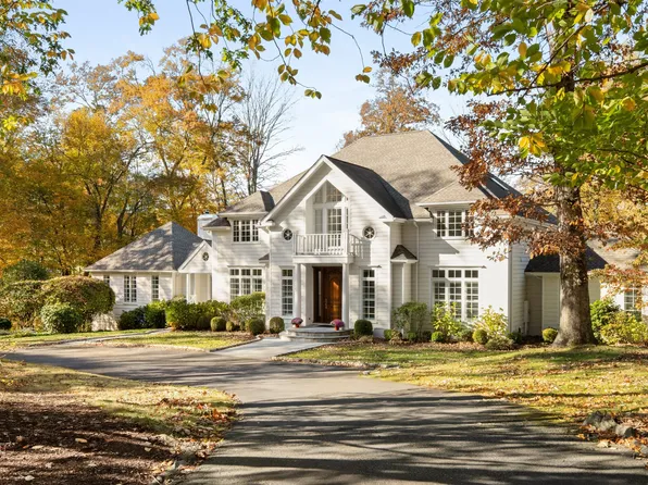 3 Mayflower Lane, Weston, CT 06883