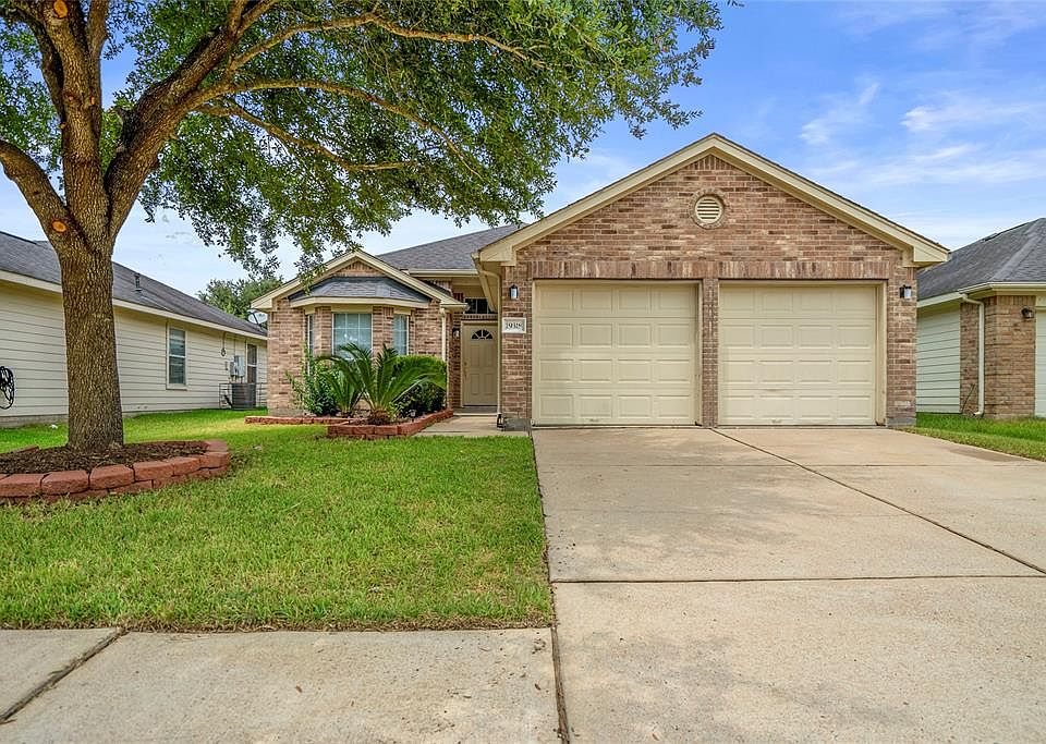 1st image of 19318 Otter Trail Ct