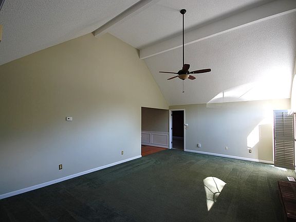 2nd image of 705 Black Oak Blvd