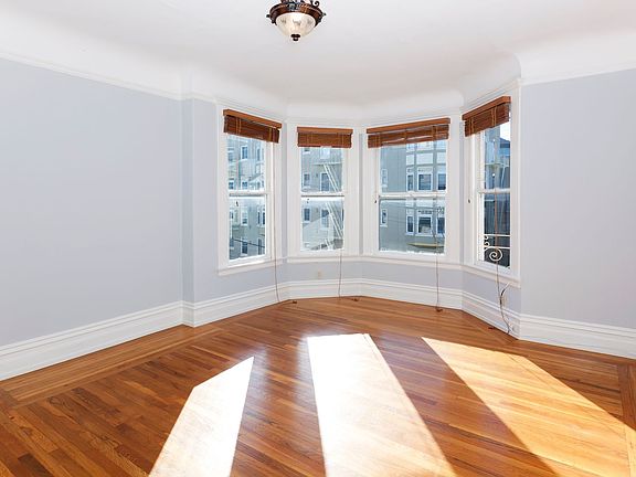 4th image of 1530 Green St APT 7