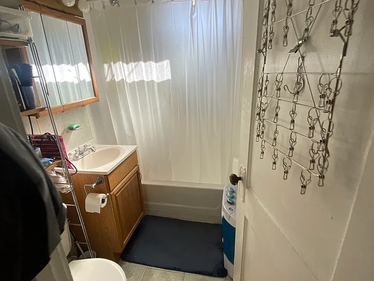 352 Riverway #23 — Photo 2