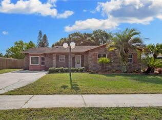 1004 Tiburon Dr, Seffner, FL 33584