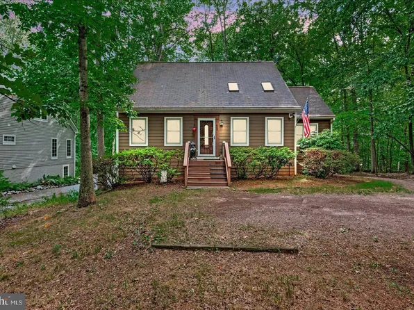 408 Westover Pkwy, Locust Grove, VA 22508