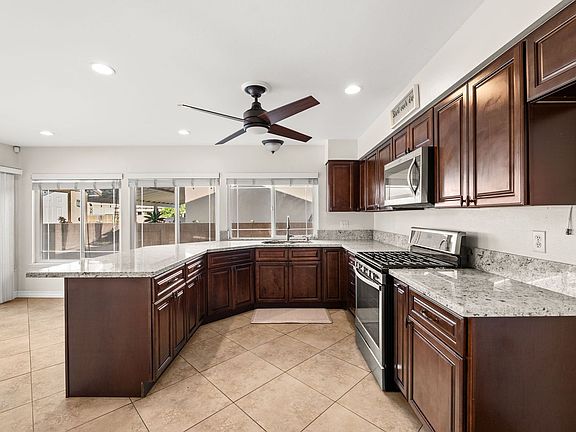 5th image of 4006 Yellowstone Cir