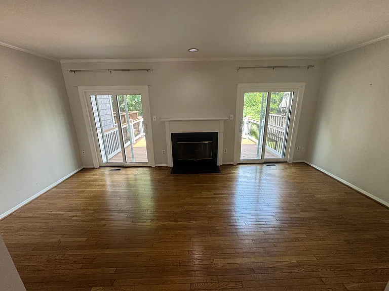 7804 Old Farm Ln — Photo 5