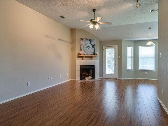 4th image of 4136 Maryanne Pl