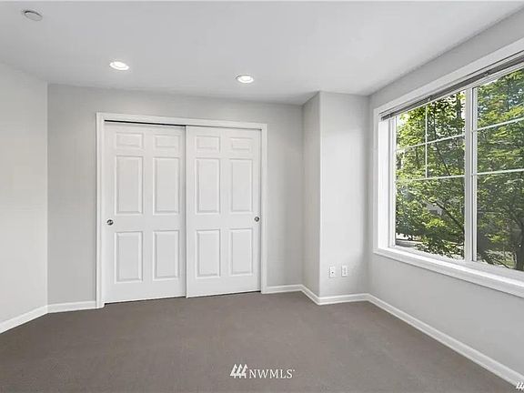 3rd image of 1800 Franklin Ave E