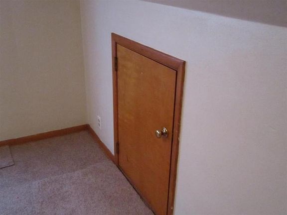 3rd image of 2117 S Dorothy St