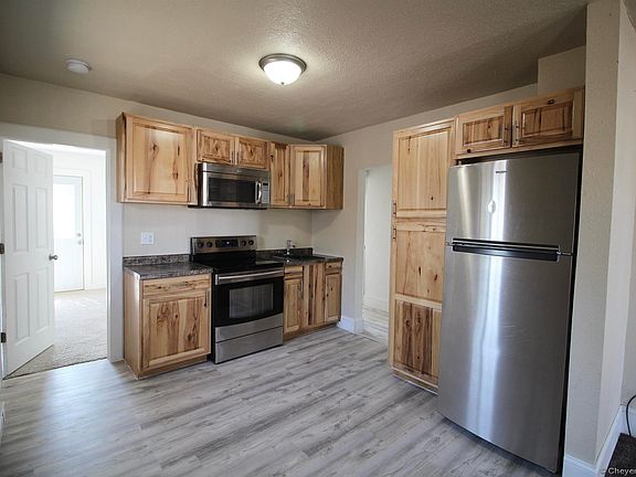 5th image of 425 W 19th Ave