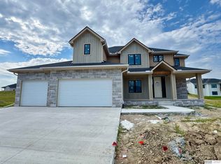 20032 V St, Omaha, NE 68135