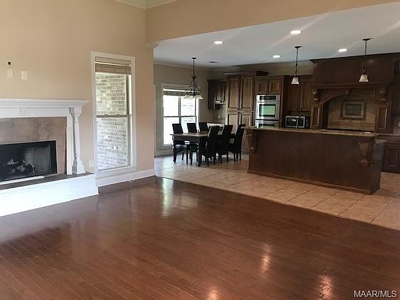 2nd image of 1154 Laurel Brook Ln