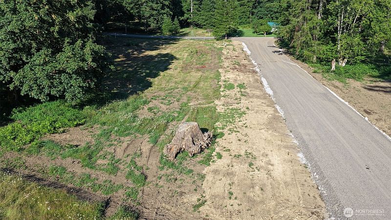 3rd image of 136 Bobcat Place Lot 4