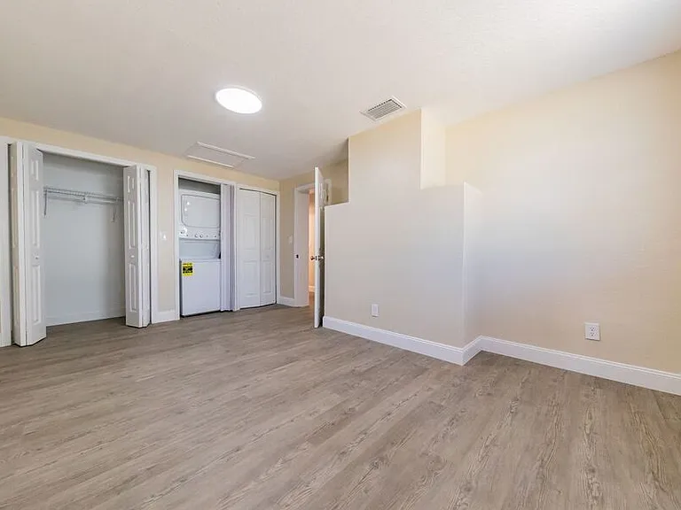 638 W Central Ave — Photo 6