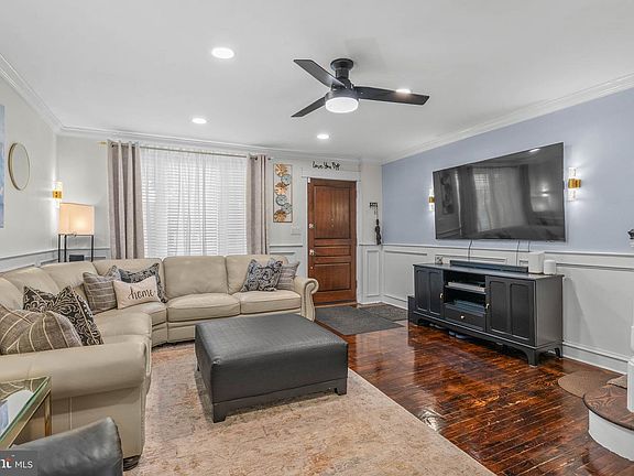 3rd image of 7828 Bayard St
