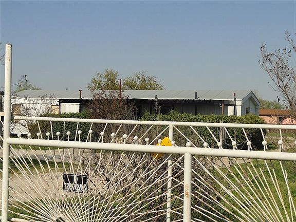 4th image of 1211 County Road 214