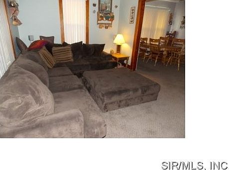 5th image of 212 E McCasland Ave