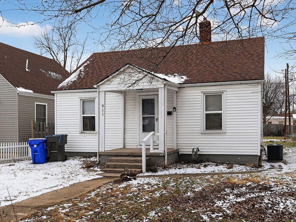1st image of 911 Clarendon Ave