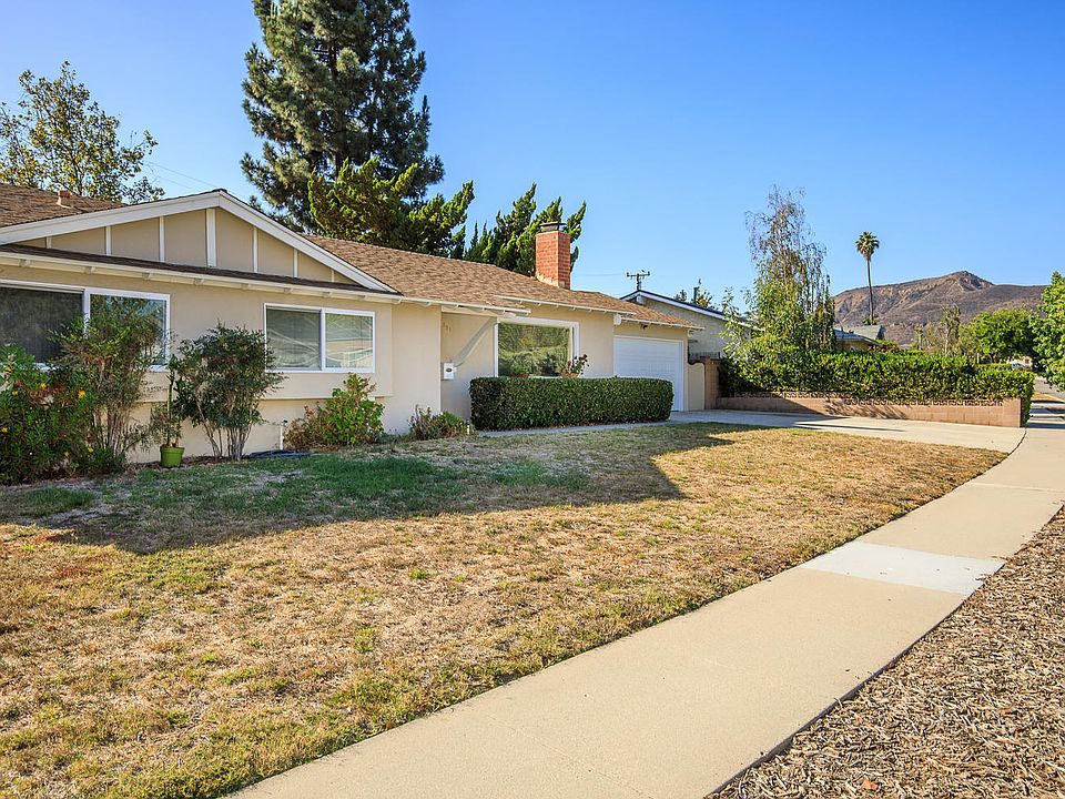 1st image of 521 Bella Dr