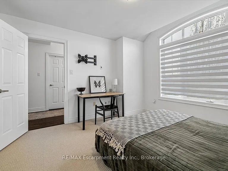 2400 Spring Meadow Way — Photo 41