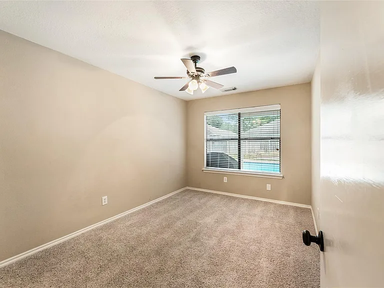 5622 Village Park Dr — Photo 17