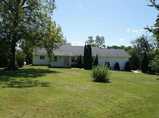 N214 Hartman Rd, Brodhead, WI 53520