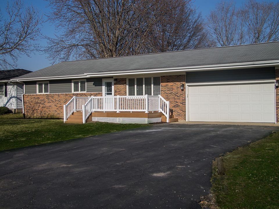 1st image of 26 Robinwood Dr