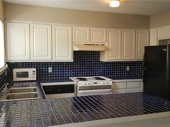 4th image of 2145 Fleur De Lis Ct