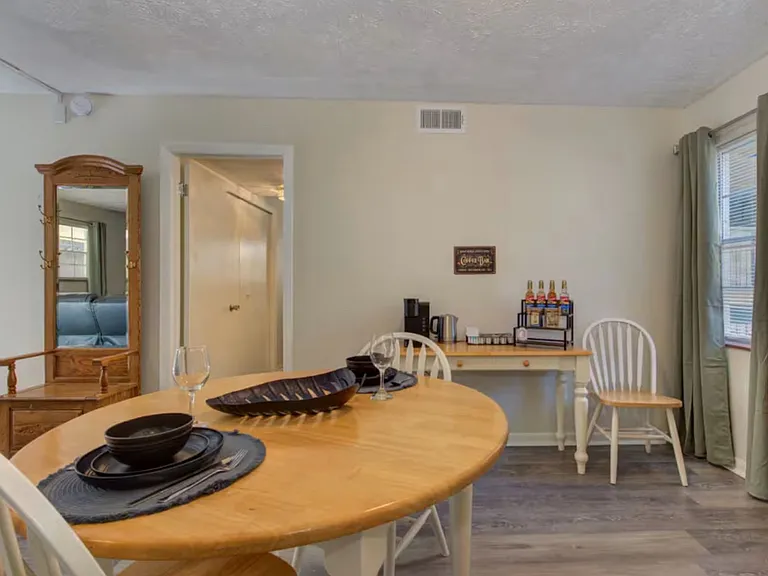 260 Roaring Fork Rd #208B — Photo 9